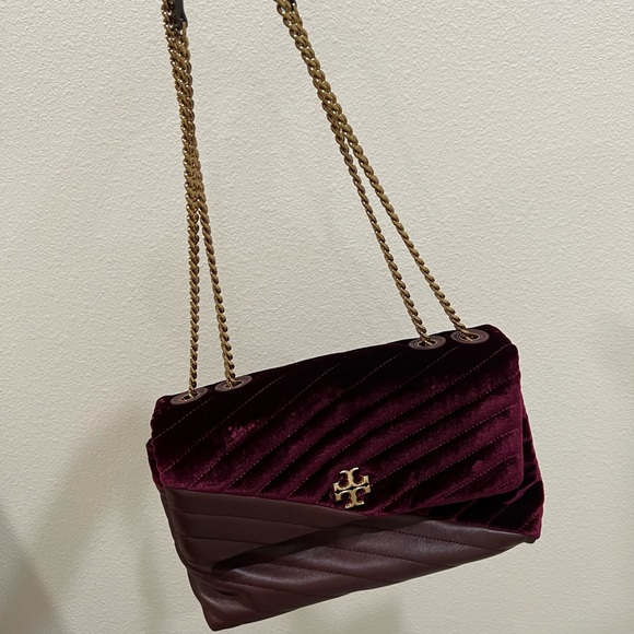 Tory Burch Kira Chevron Velvet Convertible Shoulder Bag - Picture 12 of 16
